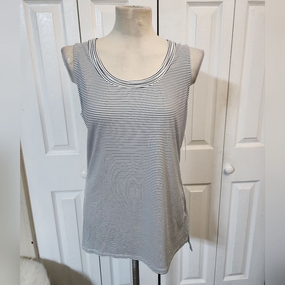 NWT Peace & Pearls Striped Stretch Sleeveless Top